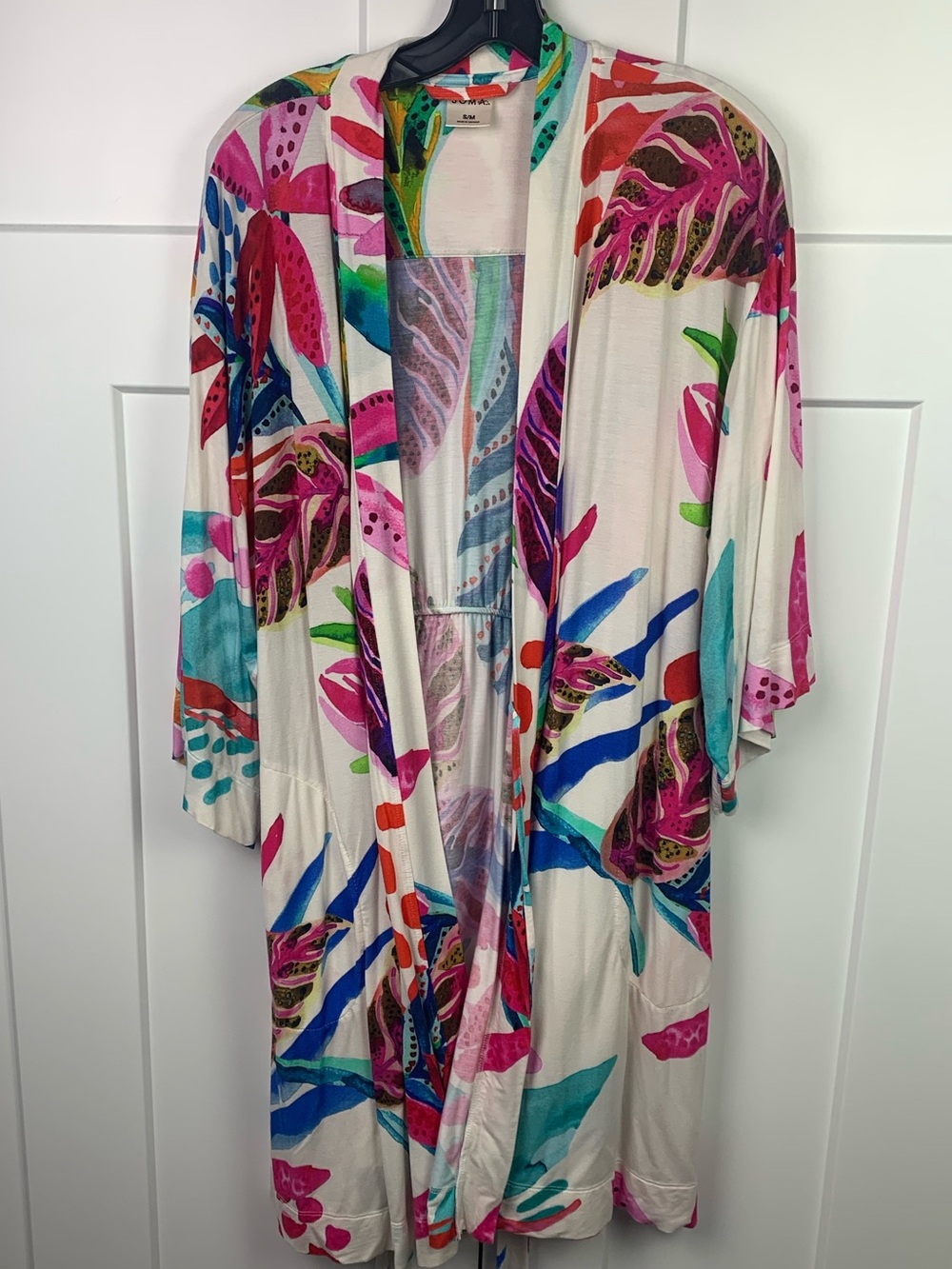 Soma S M Cool Nights Robe White Tropical Floral Short Kimono Sleeves